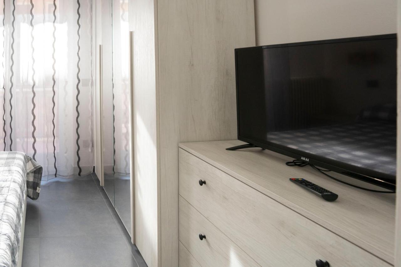 Ferienwohnung 021 - Casa Ponente Con Terrazzo - Centro Citta, Carruggio E Mare Baia Del Silenzio A 500 M Sestri Levante Exterior foto