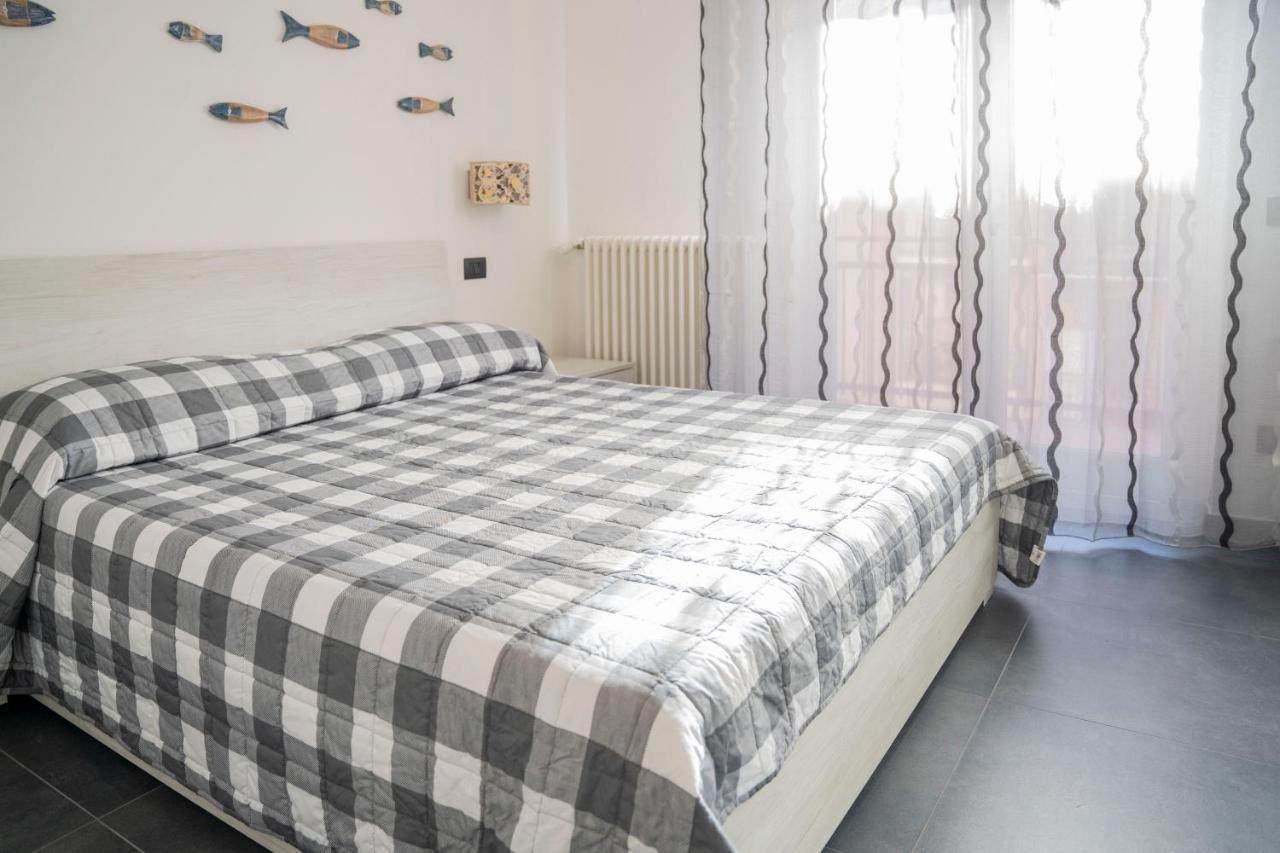 Ferienwohnung 021 - Casa Ponente Con Terrazzo - Centro Citta, Carruggio E Mare Baia Del Silenzio A 500 M Sestri Levante Exterior foto