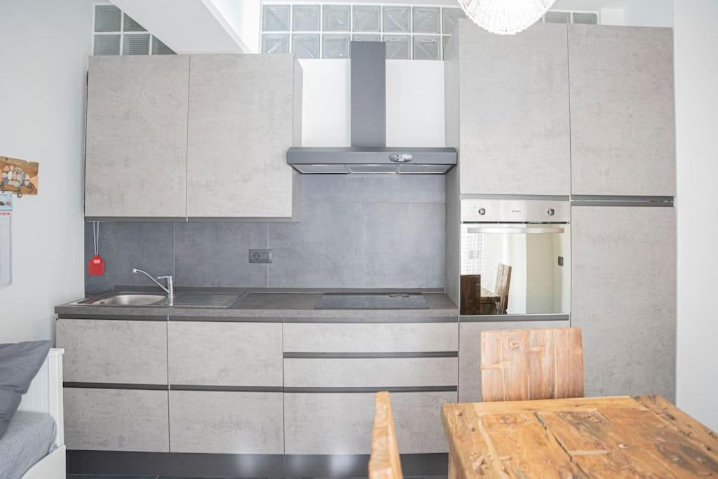 Ferienwohnung 021 - Casa Ponente Con Terrazzo - Centro Citta, Carruggio E Mare Baia Del Silenzio A 500 M Sestri Levante Exterior foto