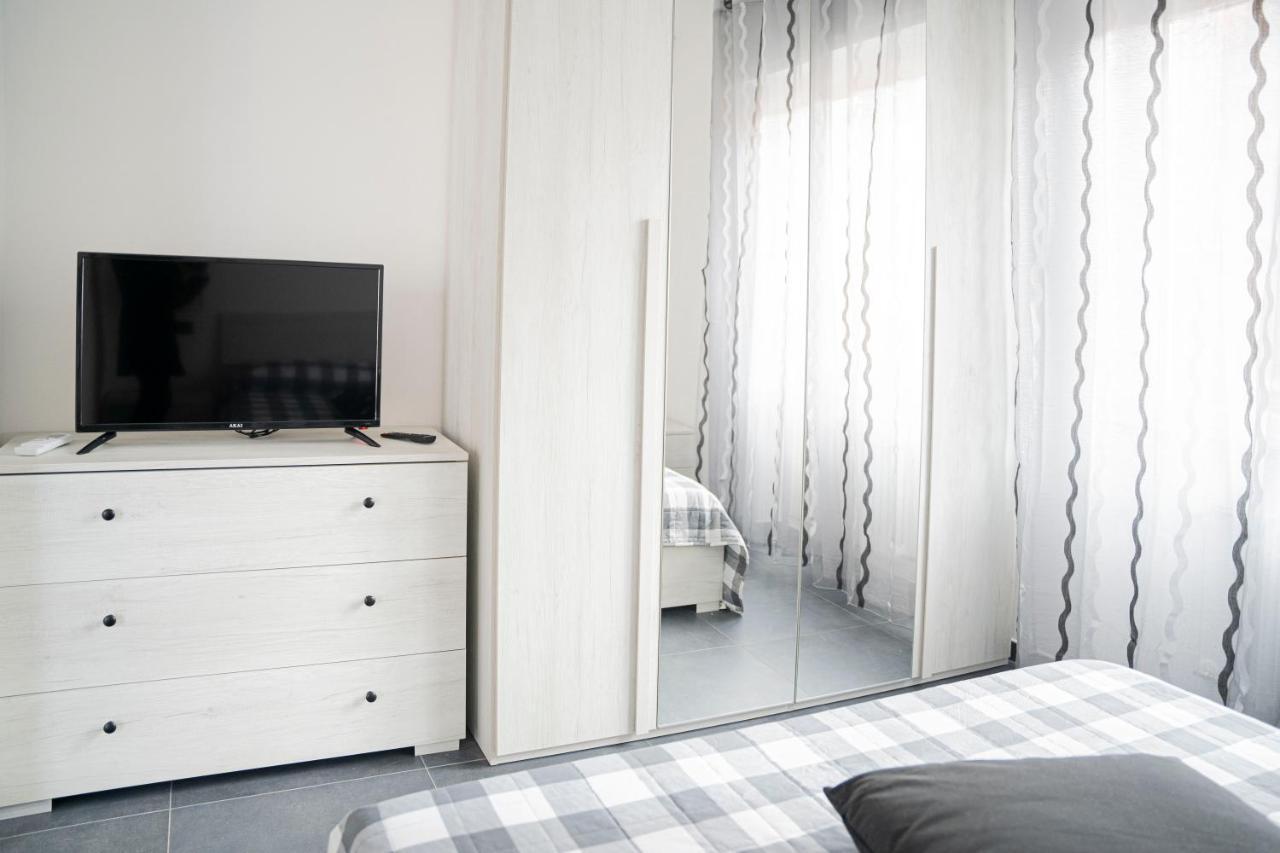 Ferienwohnung 021 - Casa Ponente Con Terrazzo - Centro Citta, Carruggio E Mare Baia Del Silenzio A 500 M Sestri Levante Exterior foto